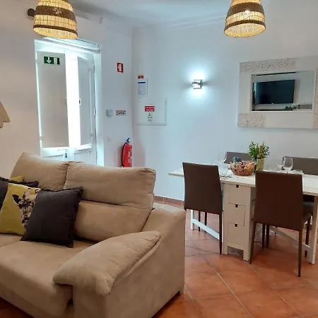 Casa Sonhos Da Baixa-downtown Dreams 度假居 奥良